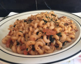 A picture of step 5 of Macaroni Jollof.
