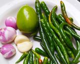 Foto langkah ke 1 dari resep Sambal ijo khas padang.