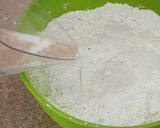 عکس مرحله 1 از دستور نان رازیانه اهری