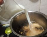 A picture of step 3 of Caramelized tea.