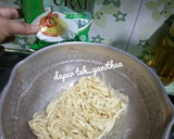 Foto langkah ke 2 dari resep Mie Goreng Bumbu Teriyaki.