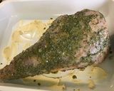 Une image de l'étape 7 de Gigot d'agneau à l'ail mariné, thym et romarin frais.