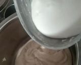 A picture of step 3 of Kanchivaram Idli.