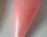 Foto langkah ke 3 dari resep Jaring Laba-Laba Milky Strawberry.