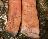 A picture of step 3 of Salmon in lemon butter sauce.
