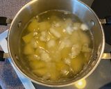 A picture of step 2 of Shepherds pie.