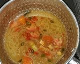 Foto langkah ke 3 dari resep Spicy Curry Noodle with Corned Beef.