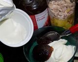 Foto del paso 6 de la receta: Vasos de mango, vainillas y merenguitos con crema de mermelada