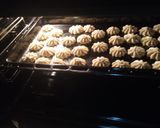 A picture of step 9 of Vanilla Cookies Easter Edition!.