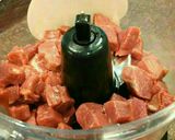 A picture of step 2 of Asian style beef meatballs Q弹牛肉丸.