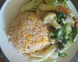 Foto langkah ke 7 dari resep Nasi goreng capcay.