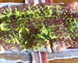 Baconbe göngyölt sertés szelet tojással töltve, vele sült burgonyával recept fázis 2 fotója