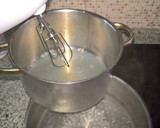 Foto del paso 2 de la receta: Suspiros de fresa
