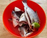 Foto langkah ke 1 dari resep Gulai pedas ikan mujahir.