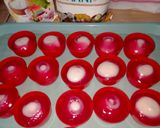 Foto langkah ke 3 dari resep Khanom leum kleun Thai dessert.