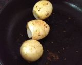A picture of step 12 of Palak Anda Curry.