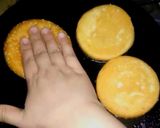 A picture of step 1 of Zinger burger.