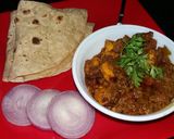 A picture of step 4 of Dry paneer masala (my style).