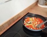 Foto del paso 2 de la receta: Filetes de cerdo en salsa