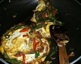 Foto langkah ke 4 dari resep Ceplok Masak Terasi Cabai Hijau.