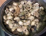 Une image de l'étape 9 de Champignons sautés à la crème, persil et gingembre.