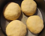 A picture of step 6 of Chicken filled bread.