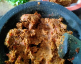 Foto langkah ke 2 dari resep Sambal Oncom Kering.