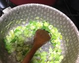 Foto del paso 2 de la receta: Fideos con salsa de pollo y puerro