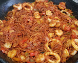 Foto del paso 3 de la receta: Fideuá a mi manera con calamar y gambas
