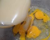 Foto langkah ke 3 dari resep Bolu Karamel 4 Telur.
