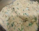A picture of step 2 of Aloo methi thepla.