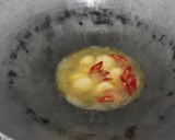 Foto langkah ke 2 dari resep Tumis Udang Bawang Putih.