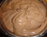Foto del paso 6 de la receta: Tarta de trufa rellena con trufas
