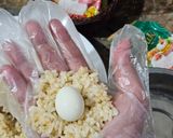 Foto langkah ke 2 dari resep Bola-bola Nasi Uduk.