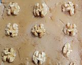 A picture of step 6 of Baked Walnut Halwa.