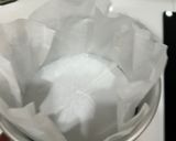 Hình bước làm 1 của món Matcha Basque Cheesecake (Bánh Phô Mai Nướng Cháy Vị Matcha)