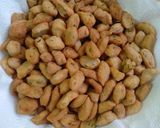Foto langkah ke 5 dari resep Kue Bawang Renyah.