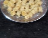 A picture of step 6 of Besan ka gatte.