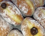 Foto langkah ke 5 dari resep Bombolini Isi Vla Cokelat.