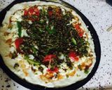 صورة لخطوة 4 من وصفة بيتزا بعجينة قطنية 🍕
