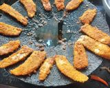 A picture of step 3 of Raw banana fry.