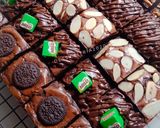Foto langkah ke 5 dari resep Brownies Sekat.