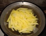 Foto langkah ke 2 dari resep Kentang Goreng Ala KFC Versi Homade.