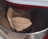 Foto langkah ke 2 dari resep Soft Chocolate Sourdough Bread.