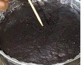A picture of step 3 of Roasted Almond Oreo Cake.