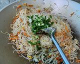 Foto langkah ke 5 dari resep Martabak Bihun Madura.
