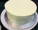A picture of step 3 of Sunflower cake (fondant work).