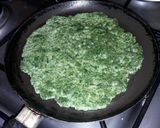 Foto del paso 1 de la receta: Crepes de acelga con relleno de pollo y choclo y salsa 4 quesos
