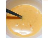 รูปขั้นตอนการทำที่ 2 ของ 🥚🥕ไข่คนผัก3สี Scrambled eggs with 3 colors of vegetables