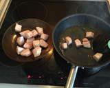Foto del paso 1 de la receta: Sartén de lomo con pimientos